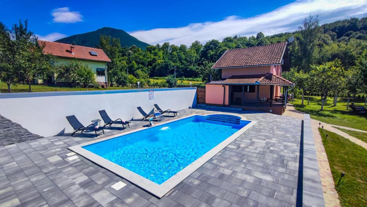 Holiday Home Emir Racic Eksteriør bilde