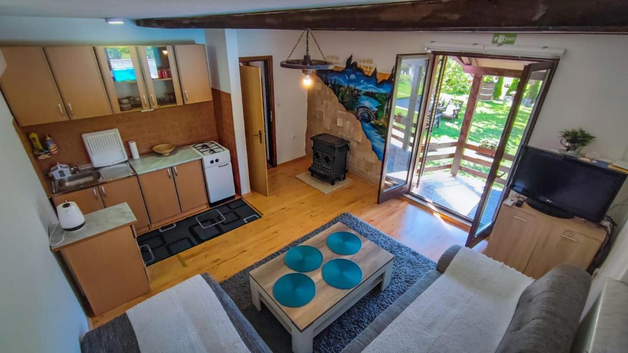 Holiday Home Emir Racic Eksteriør bilde